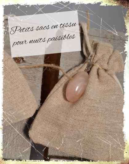 sacs en toile d'herbes relaxants et quartz rose